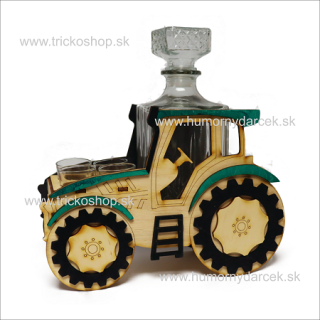 Drevený traktor s fľaškou a poh.
